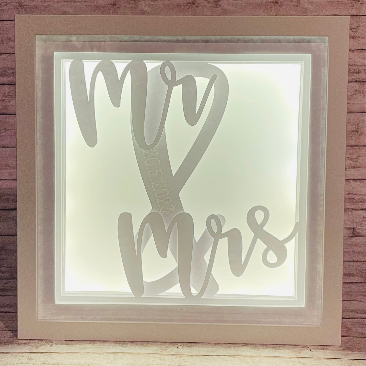 Lightbox - Mr & Mrs