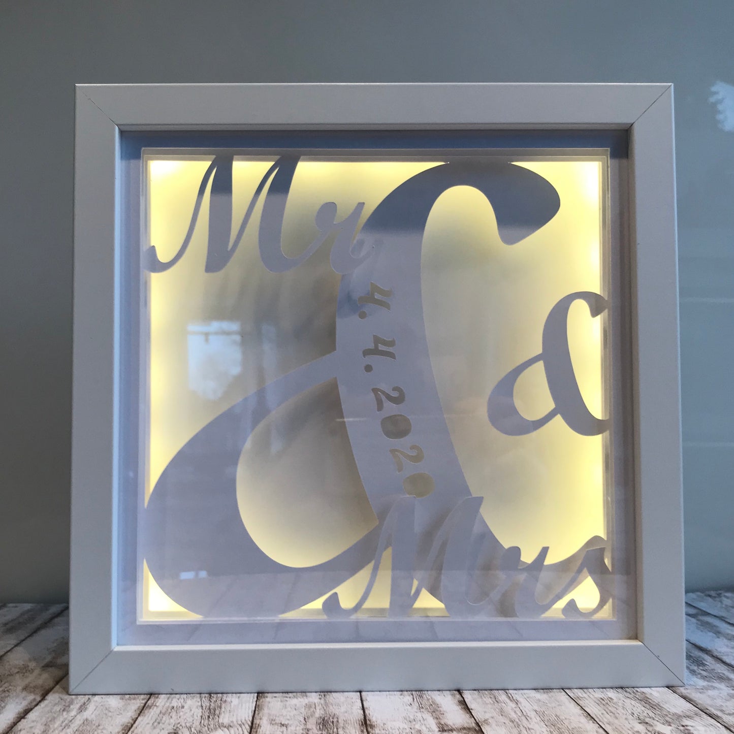 Lightbox - Mr & Mrs
